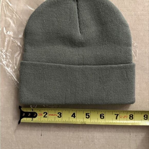 Gray knit beanie hat with embroidered patch on front "Get Lost" OS NWT - Picture 4 of 5